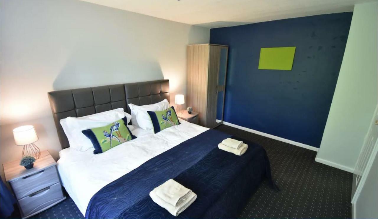 3-Bedroom Comfy Home In Solihull Bagian luar foto